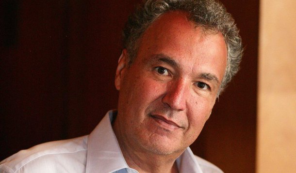 Para Nizan, Temer deve 'tomar medidas amargas'. Este, diz ele, 'é o grande desafio das democracias do mundo: como fazer coisas impopulares'”, diz Kiko Nogueira, diretor do DCM; "No mundo de Nizan, que é o mesmo de Temer, aparentemente o voto é um problema. É uma inversão fenomenal. Um chefe de estado tem mais legitimidade para aprovar 'medidas amargas' (até quando esses velhos jargões idiotas?) com apoio popular, e não o contrário"; vídeo