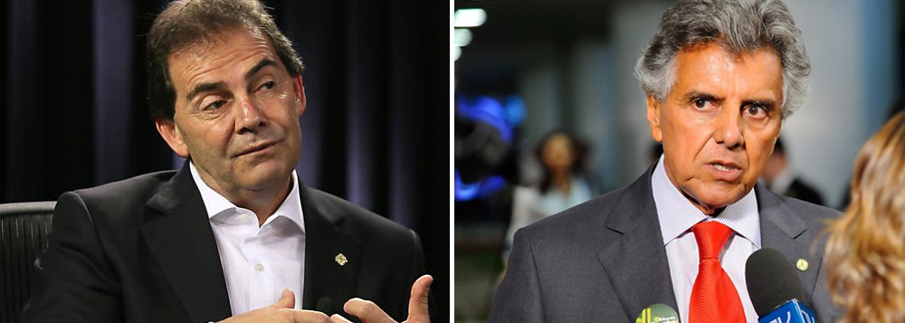 Um dos maiores aliados de Eduardo Cunha, o deputado Paulinho da Força (SDD-SP) foi alvo de um protesto organizado por mais de 50 bancários do Banco do Brasil em um voo que seguia de São Paulo para Brasília; um deles começou a discursar que entre os passageiros estava "Paulinho da Farsa Sindical"; e emendou: "Golpistas, fascistas, não passarão"; o deputado Beto Mansur (PRB-SP), que ameaçou defender o colega, também foi hostilizado; os dois ainda foram seguidos pelo saguão do aeroporto aos gritos 