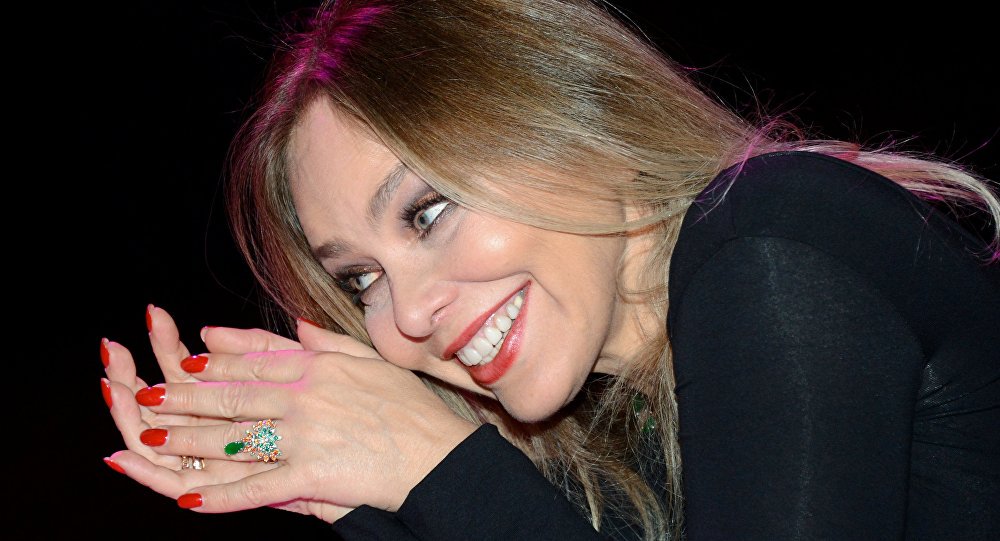 A atriz italiana Ornella Muti já tem autorização de residência na Rússia e está preparando os documentos para obter a cidadania russa