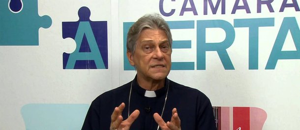 O papa Francisco aceitou nesta quarta-feira (6) a renúncia ao governo pastoral da arquidiocese da Paraíba apresentada pelo arcebispo dom Aldo Di Cillo Pagotto, acusado de manter relações homossexuais e de ignorar casos de pedofilia