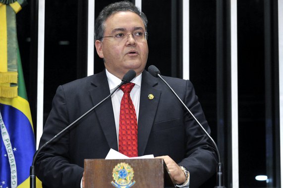 O senador Roberto Rocha (PSB-MA), que já havia levado uma diretoria do Banco do Nordeste para votar a favor do impeachment, também ganhou cargo na Codevasf