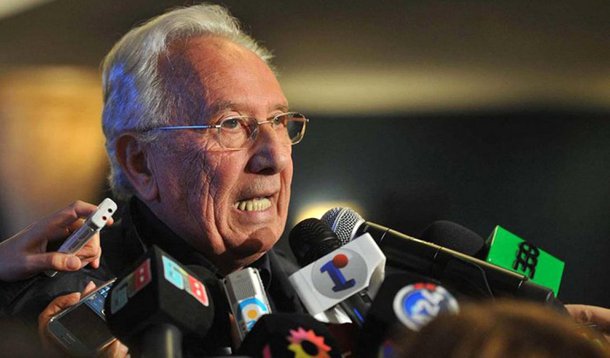 Deputados da bancada de oposição Frente para a Vitória (FPV), contrária ao governo do presidente argentino Mauricio Macri, emitiram uma nota de repúdio à visita que Michel Temer fará ao país na próxima semana; apesar da nota, o líder da FPV, Héctor Recalde, diz que os membros da bancada não deverão participar diretamente dos protestos previstos contra a visita; o grupo foi contra o impeachment de Dilma Rousseff