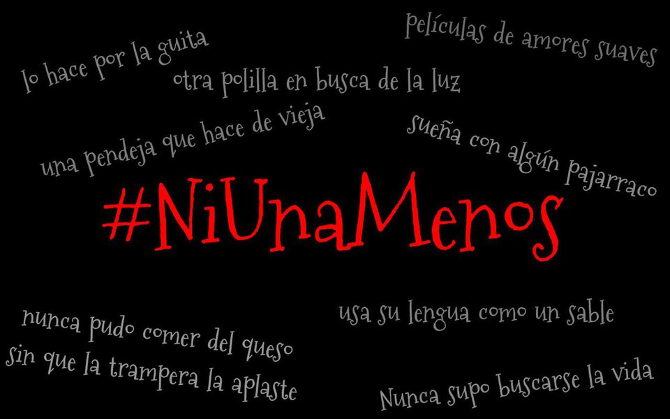 No final da tarde, uma multidão reuniu-se em frente ao Obelisco – cartão-postal de Buenos Aires – e marcharam com guarda-chuvas ate a Praça de Maio, em frente ao palácio presidencial.  A manifestação, convocada pelas redes sociais, é a terceira contra o femenicidio feita na Argentina. Dessa vez, as mulheres também fizeram greve e marcharam pela igualdade de direitos no mercado de trabalho