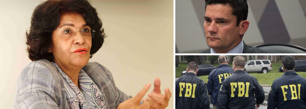 Filósofa e professora Marilena Chauí, 74, afirmou em vídeo publicado pelo Nocaute TV que o juiz federal Sergio Moro, da operação Lava Jato, foi treinado pelo FBI —o equivalente à Polícia Federal nos EUA— para conduzir o caso; "Ele recebeu um treinamento que é característico do que o FBI fez no Macarthismo [política de perseguição anticomunista adotada pelos EUA nos anos 1950] e fez depois do 11 de setembro que é a intimidação e a delação", afirmou; segundo ela, os Estados Unidos teriam o objetivo de desestabilizar o Brasil para retirar do país sobre o pré-sal; "A Operação Lava Jato é, vamos dizer, o prelúdio da grande sinfonia de destruição da soberania brasileira para o século 21 e 22"; assista