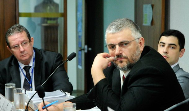 Ouvido na comissão do impeachment no Senado nesta terça-feira 5, o consultor João Henrique Pederiva, presidente da junta técnica da Casa que elaborou parecer sobre as denúncias contra a presidente Dilma Rousseff, afirmou que, no caso do atraso de repasse a bancos públicos do Plano Safra, houve operação de crédito; segundo ele, a operação não foi necessariamente fraudulenta, mas ocorreu uma irregularidade pois houve descumprimento da Lei de Responsabilidade Fiscal