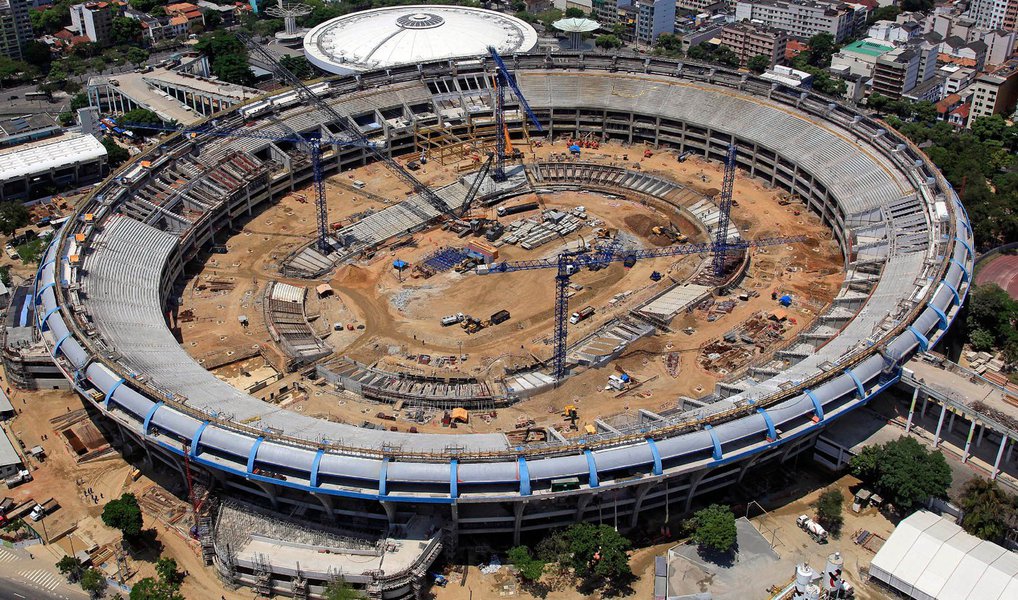 Bloqueio foi sugerido pelo conselheiro do Tribunal de Contas do Estado (TCE-RJ) José Gomes Graciosa, cujo relatório foi aprovado nesta terça-feira 5 por unanimidade no tribunal; bloqueio decorre de irregularidades e distorções na execução da obra de reforma do Maracanã; o montante bloqueado poderá ser retirado de outras obras que estão sob a responsabilidade dessas construtoras no estado, como a Linha 4 do metrô e do BRT Transolímpico, que tem essas empresas como participantes de consórcios