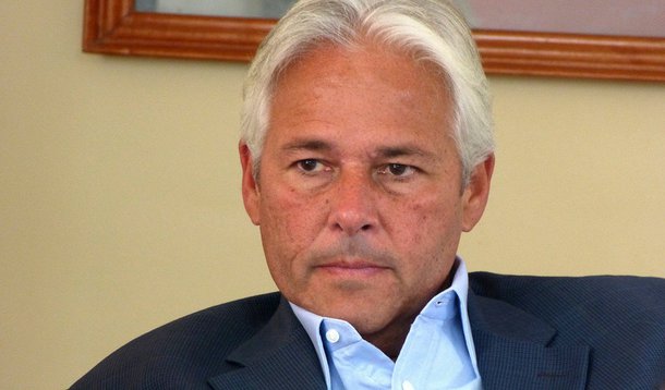 Um dos alvos é Flavio Godinho, ex-braço-direito de Eike e hoje vice-presidente de futebol do Flamengo (foto), que foi conduzido coercitivamente para a sede da Polícia Federal no Rio de Janeiro; Luis Eduardo Carneiro, ex-presidente da OSX, também foi levado para a PF; a PF cumpre mandados na sede da OSX