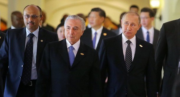 "Posso garantir que, após as atividades realizadas podemos garantir a confiabilidade de investimentos futuros… Assim, eu convido os países do BRICS a investirem no Brasil e a participarem desse novo momento do país. Vocês verão um país com a estabilidade política, jurídica e de segurança de um grande mercado consumidor", disse Temer, falando na cúpula do BRICS