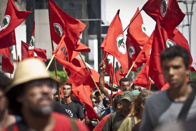 Eles sabiam que o projeto de lei antiterrorista era tudo que a direita em geral, e a bancada ruralista, em particular, queria para criminalizar os movimentos sociais. Principalmente, o MST