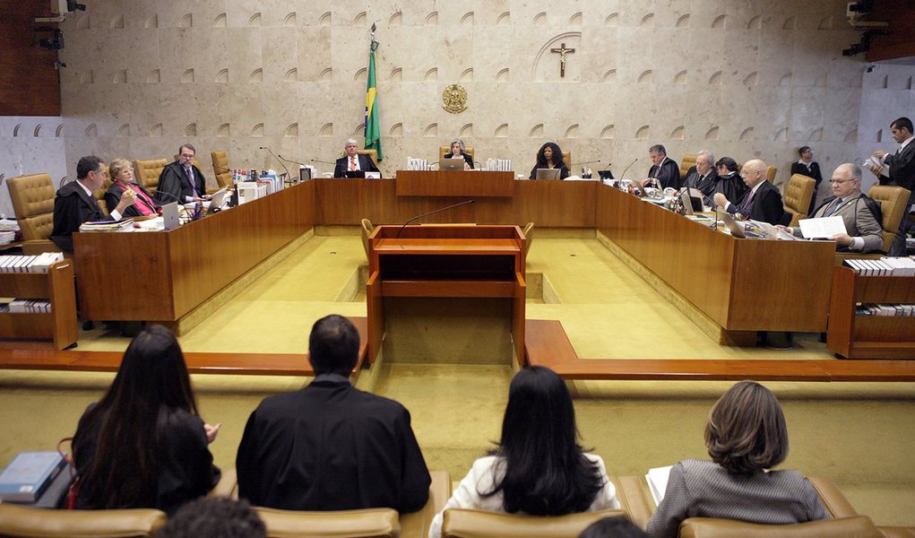 Supremo Tribunal Federal tem adotado decisões nos últimos anos no Brasil, cujo saldo de todo processo ainda haverá de ser registrado nos anais da História como uma das fases de maior retrocesso na vida nacional