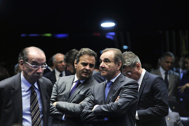 Nada poderia ser mais convincente ao voto favorável ao impeachment que a possibilidade de negociar a impunidade de mais da metade dos parlamentares que compõem o Senado Federal. Foi essa a barganha também na Câmara, que tem mais de 300 deputados em dívida com a justiça por vários crimes