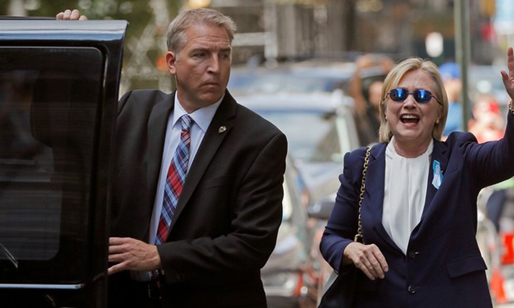A candidata presidencial democrata Hillary Clinton sentiu-se mal com o calor neste domingo em uma cerimônia em Nova York em memória aos ataques de 11 de setembro e deixou o evento mais cedo, segundo um porta-voz da campanha; o porta-voz Nick Merrill disse que Hillary foi para o apartamento da filha Chelsea Clinton em Nova York e que está "se sentindo muito melhor"; Hillary partiu do evento depois de 90 minutos, enquanto a cerimônia ainda estava em andamento