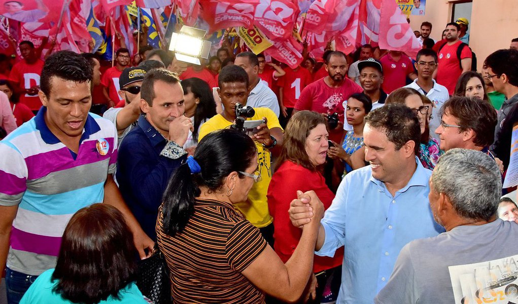 A cinco dias do 2º turno, o prefeito e candidato à reeleição Edivaldo Júnior (PDT) ampliou para 13,8 pontos percentuais a diferença para o candidato Eduardo Braide (PMN), segundo pesquisa Econométrica, contratada pelo Jornal Pequeno; pelo levantamento, Edivaldo tem 56,9% dos votos válidos contra 43,1% de Eduardo Braide; no cálculo dos votos válidos são retirados brancos, nulos e indecisos; na pesquisa estimulada, Edivaldo também lidera com 52% das intenções de votos, enquanto Braide tem 39,4%. Brancos e Nulos somam 4,4% e 4,1% não sabem ou não responderam