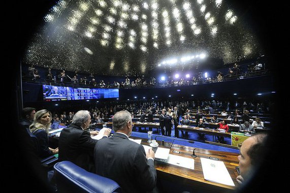 A farsa chegou ao fim. O tribunal de exceção encerrou seus trabalhos. Consumado está o golpe de estado. Não se esqueçam, porém, os traidores: o impeachment de Dilma Rousseff, longe de solucionar, agravará a crise brasileira