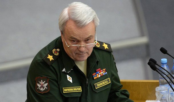 Rússia está estudando planos de retomar sua presença militar no Vietnã e em Cuba, onde Moscou já teve bases militares; "Estamos tratando desse assunto", disse o vice-ministro da Defesa russo, Nikolai Pankov; Rússia desativou a base de sinais de inteligência cubana de Lourdes e a base naval vietnamita de Cam Rahn no início dos anos 2000 como parte de uma redução da presença militar no mundo após a derrocada da União Soviética