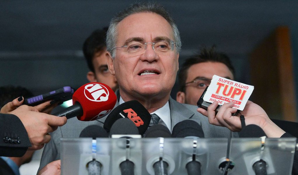 Presidente do Senado, Renan Calheiros (PMDB-AL), rebateu as denúncias da delação do ex-diretor de Relações Institucionais do Grupo Hypermarcas, Nelson Mello; delator afirma que pagou R$ 30 milhões a lobistas para repasses a Renan, e aos senadores Romero Jucá (PMDB-RR) e Eduardo Braga (PMDB-AM); "As minhas contas foram auditadas em 2007. Já naquela época, não havia um centavo sequer que não tivesse origem. Hoje muito menos", afirmou Renan