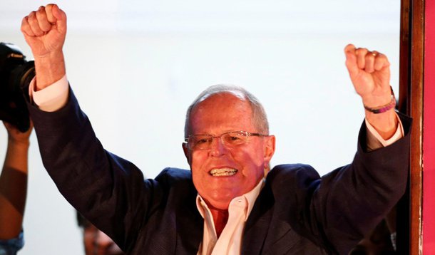 Com 100% das atas processadas, Kuczynski, candidato pelo partido PPK (Peruanos por el Kambio), teve 50,12% dos votos válidos, enquanto Keiko Fujimori, candidata pela coligação Força Popular, teve 49,88% dos votos; PPK disse através de seu Twitter que “é hora de trabalhar juntos pelo futuro do país”; ele também mandou mensagens de agradecimento aos presidentes da Colômbia, Juan Manuel Santos, da Argentina, Mauricio Macri, e do Chile, Michelle Bachelet, que lhe telefonaram para parabenizá-lo logo após a divulgação do resultado
