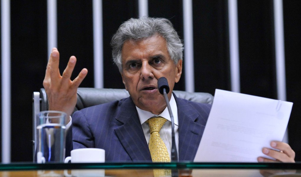 Primeiro-secretário da Casa, o deputado Beto Mansur (PRB-SP) quer substituir o aliado Eduardo Cunha até fevereiro de 2017; ele é o quinto a apresentar candidatura, depois de Marcelo Castro (PMDB-PI), Carlos Manato, Carlos Henrique Gaguim e Fausto Pinato