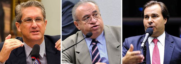 Eleição para a presidência da Câmara divide a base governista, neste momento entre os três nomes que reúnem a maior preferência dos deputados; não necessariamente nesta ordem, são eles Rogério Rosso (PSD-DF), Heráclito Fortes (PSB-PI) e Rodrigo Maia (DEM-RJ), afirma a colunista Tereza Cruvinel; ela diz que Rosso é "o preferido de Eduardo Cunha" e que "os três são aliados de Temer, sendo que Heráclito, mais próximo dos tucanos, tende a ser mais independente. Maia é do Rio, mesmo estado de Cunha, e tem relações mais próximas com ele"; "Para Temer, a troca no comando da Casa é uma nova visita da incerteza. A disputa pode deixar sequelas que afetarão a unidade da base e pode até mesmo ter reflexos no Senado, que o tornará presidente de fato se condenar Dilma em agosto", analisa a jornalista