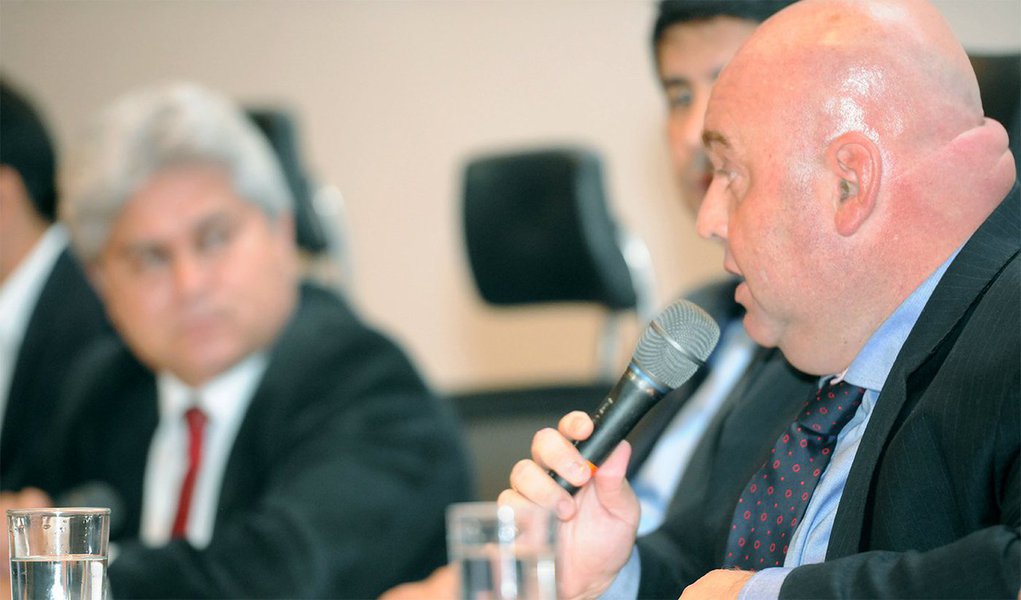 O ex-subsecretário de administração geral da secretaria de Saúde, Marcello Nóbrega, negou à CPI qualquer envolvimento ou participação em irregularidades em contratos daquela pasta do GDF; o foco dos questionamentos foi em relação a um contrato de empresa para manutenção de veículos, a Tíquete Car, que aparece nas gravações; Nóbrega disse que foi apenas o responsável por demandar a contratação do serviço, mas negou participação ou influência na definição da modalidade de contratação e na empresa escolhida