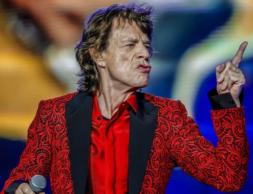 O vocalista do Rolling Stones, Mick Jagger, de 72 anos, vai ser pai pela oitava vez; um assessor do veterano do rock confirmou que a namorada de Jagger, a bailarina norte-americana de 29 anos Melanie Hamrick, está grávida; Jagger, que completa 73 anos em 26 de julho, já é pai de sete filhos; ele se tornou bisavô em 2014