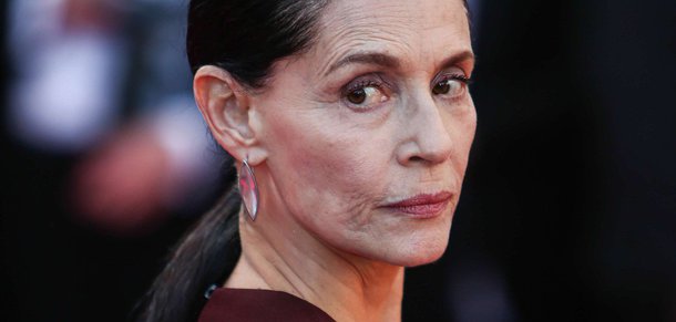 Em vídeo postado nas redes sociais, a atriz Sônia Braga pediu aos eleitores do Rio de Janeiro que não deixem a cidade durante quatro anos nas mãos de Marcelo Crivella, que lidera as pesquisas; confira