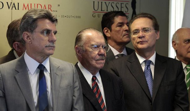 Em depoimentos da delação premiada na Lava Jato, o ex-presidente da Transpetro Sérgio Machado disse que distribuiu mais de R$ 70 milhões em propina de contratos da estatal para o presidente do Senado, Renan Calheiros (PMDB-AL), o senador Romero Jucá (PMDB-RR), o ex-presidente José Sarney, entre outros líderes do PMDB; conversas gravadas por Machado derrubaram Jucá do governo interino de Michel Temer, que ficou uma semana como ministro do Planejamento
