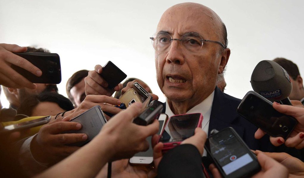 Segundo o ministro da Fazenda, a prioridade do governo Temer é a aprovação na Câmara da Proposta de Emenda à Constituição (PEC) que limita os gastos públicos, com estimativa de que isso aconteça até o fim de outubro