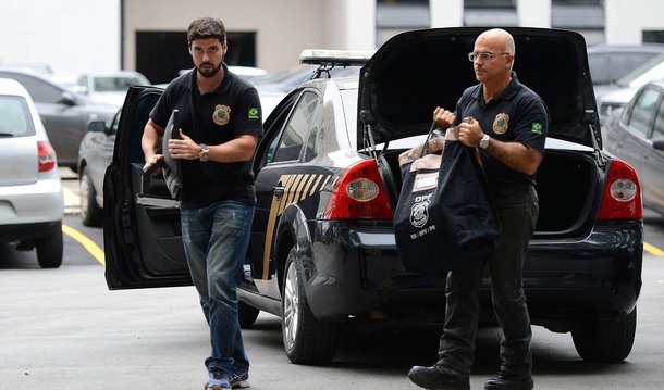 "Estratégia tornou-se um "plano B" de aposentadoria dos sonhos de um criminoso do colarinho branco sem escrúpulos. Se for pego, pode perder parte do que roubou, mas ficará "preso" em sua mansão"; a análise é da jornalista Helena Sthephanowitz