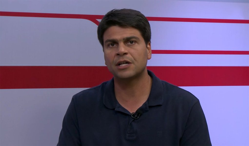 O candidato a prefeito do Rio Pedro Paulo (PMDB) afirmou que, se for eleito, colocará todas as crianças da capital em escolas em tempo integral, de sete horas; "Avançamos, chegamos a 35%, que já está hoje em horário integral. Eu quero ser reconhecido como o prefeito que colocou todas as crianças no horário integral", disse; segundo o candidato, o horário integral são sete horas dentro da classe; "Por que não nove horas? Não faz sentido sair de um turno de quatro horas e meia direto para um de nove horas", disse