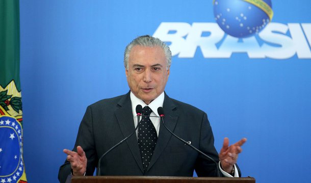 Bradesco, Mitsui e o fundo de pensão do Banco do Brasil (Previ) conseguiram barrar a ideia do governo interino de Michel Temer de trocar o presidente da Vale, Murilo Ferreira; a ofensiva dos sócios, capitaneada pelo presidente do Bradesco, Luiz Carlos Trabuco, buscou evitar, conforme fontes, que o contexto político trouxesse prejuízos para a mineradora em termos de governança corporativa; Temer quer mudar o presidente da Vale porque ele teria proximidade com a presidente Dilma Rousseff