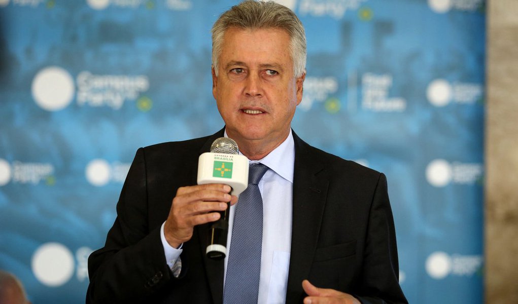 No mesmo dia do encerramento do 20º Congresso Mundial de Tecnologia da Informação (WCIT), no Centro Internacional de Convenções do Brasil, o governo de Brasília anunciou a data de outro grande evento do setor na cidade: a Campus Party; será de 26 a 30 de julho de 2017, no Pavilhão de Exposições do Parque da Cidade Dona Sarah Kubitschek; "Estamos fazendo um investimento muito grande para mudar a vertente do desenvolvimento econômico da cidade. Brasília tem grande vocação para se tonar um centro de ciência, tecnologia e inovação", disse o governador Rodrigo Rollemberg