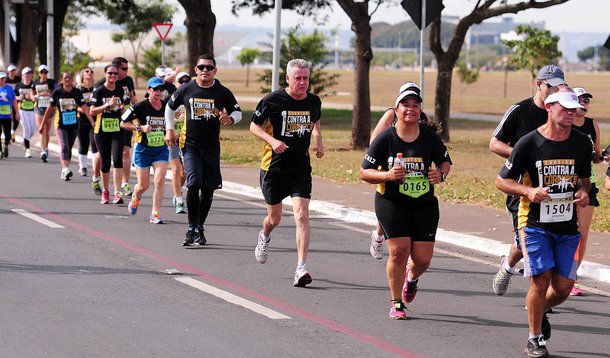Organizada pela Associação Nacional dos Delegados de Polícia Federal, a competição tem o objetivo de conscientizar sobre o combate à corrupção. “O evento mobiliza a população quanto a um tema importante, e o faz de forma inteligente e saudável”, avaliou Rollemberg após correr o percurso de 5 quilômetros