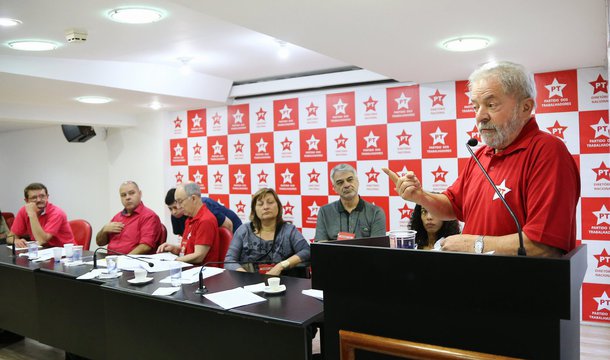 Até agora, nas últimas horas, pós-cassação de Dilma, os protestos pelo Fora Temer e Diretas Já vinham sendo realizados sem apoio formal dos petistas. Portanto, daqui em diante a tendência é a radicalização das ruas contra o golpe de Estado