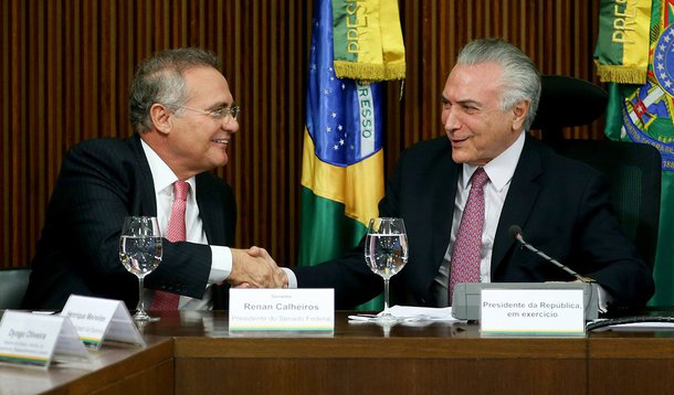 "O presidente do Senado, Renan Calheiros, vai anunciar nesta quarta-feira (3) novas datas para a votação do processo de impeachment contra a presidente Dilma Rousseff: o julgamento em plenário vai começar no dia 25 de agosto e a votação ocorrerá no dia 29 de agosto. O novo calendário tem o apoio também do presidente interino Michel Temer e do presidente do Supremo Tribunal Federal, Ricardo Lewandowski", escreve o jornalista Tales Faria, do site Os Divergentes; a proposta também foi feita hoje pelo presidente da Comissão do Impeachment, senador Raimundo Lira (PMDB-PB)