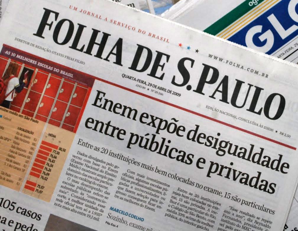 A Folha demitiu mais de 10 jornalistas nesta quinta (8); a direção do jornal iniciou a onda de cortes ao informar – internamente – que as equipes de duas editorias então distintas vão passar a trabalhar juntas: ‘Cotidiano’ e ‘Esportes’; além disso, a sucursal no Rio de Janeiro passará por mudanças, com enxugamento do quadro de funcionários e mudança de escritório