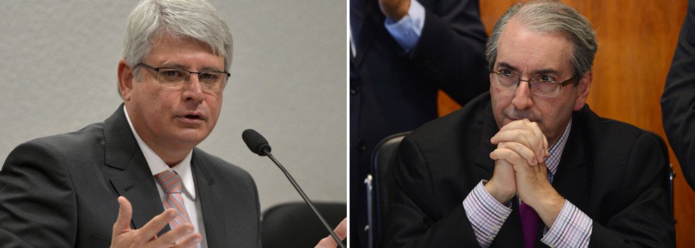 Procurador-geral da República, Rodrigo Janot, disse ao Supremo Tribunal Federal que o deputado afastado Eduardo Cunha (PMDB-RJ) continua usando "seu mandato e poder político" em benefício próprio; na peça, Janot sugere que Cunha passe a cumprir uma espécie de prisão domiciliar, com o uso de tornozeleira eletrônica e o "recolhimento" no período de funcionamento da Câmara", de segunda a sexta-feira, das 8h às 22h, além da proibição de manter contato com outros parlamentares e investigados na operação