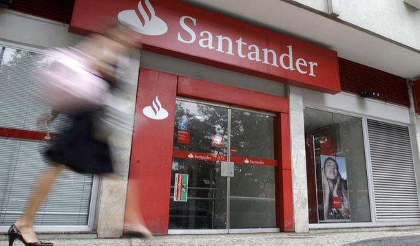 Santander Brasil; maior banco estrangeiro em operação no país divulgou que lucro líquido gerencial de R$ 1,884 bilhão para o terceiro trimestre, ante resultado positivo no mesmo período de 2015 de R$ 1,7 bilhão