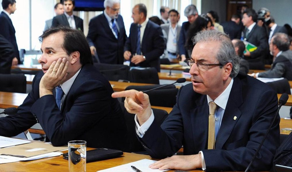 Novo presidente da Câmara dos Deputados, Rodrigo Maia (DEM-RJ), disse que vai pautar no Plenário o processo de cassação do ex-presidente da Câmara Eduardo Cunha (PMDB-RJ) na volta do recesso parlamentar, em uma sessão na qual se tenha a garantia de quórum elevado