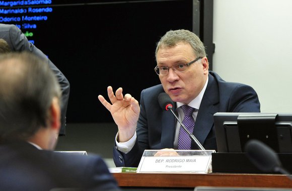 Ex-ministro da Justiça e procurador da República critica o impacto negativo da Lava Jato sobre a economia; com experiência no exterior, ele diz que outros países conseguem combater a corrupção empresarial e governamental sem destruir as grandes empresas; “No Brasil a gente entrega os nossos ativos com uma facilidade impressionante. Isso ocorre, principalmente, porque essa garotada do Ministério Público não tem a mínima noção de economia”