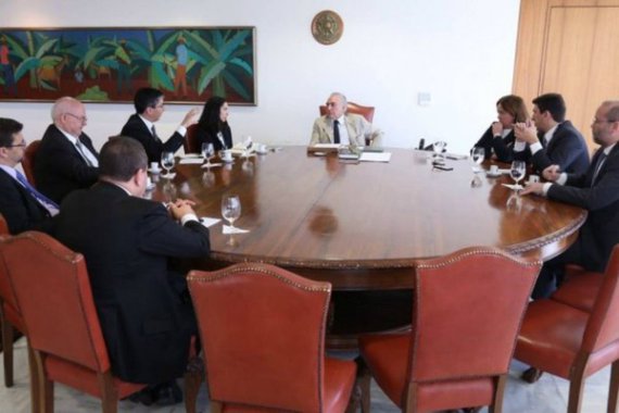 "Como previsto, o Globo retomou rapidamente sua vocação de Diário Oficial da União. Foi assim ao longo de toda a ditadura militar, e também nos governos civis que vieram depois. Isso só mudou na Era PT", diz o jornalista Paulo Nogueira, editor do DCM, ao comentar a entrevista de Michel Temer ao Globo de hoje, em que ele diz que o termo golpista não pegou