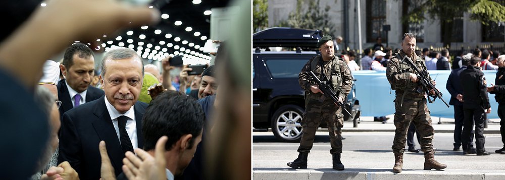 Apoiadores do presidente turco, Tayyip Erdogan, se reuniram em praças públicas, no aeroporto de Istambul e em frente a seu palácio durante a madrugada, após uma fracassada tentativa de golpe ter matado pelo menos 265 pessoas e criado expectativas de pesada repressão contra dissidentes