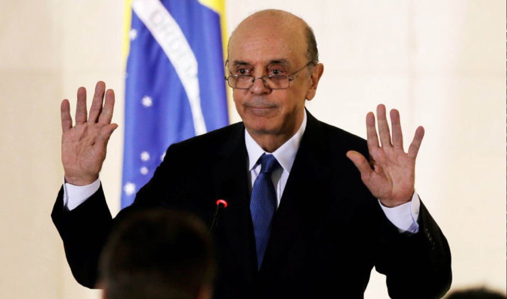 Ministro José Serra disse que é indiscutível a existência de um fator positivo das expectativas com relação à economia brasileira que contribui para que as melhoras se realizem; "Ou seja, acreditar que a economia vai bem ou mal faz com que isso se torne realidade no sentido de decisões de investimentos como o gasto do consumidor que ainda tem dinheiro para gastar. Quando a incerteza predomina, as pessoas postergam suas despesas. O Brasil viveu isso de maneira didática de 2015 para cá", disse