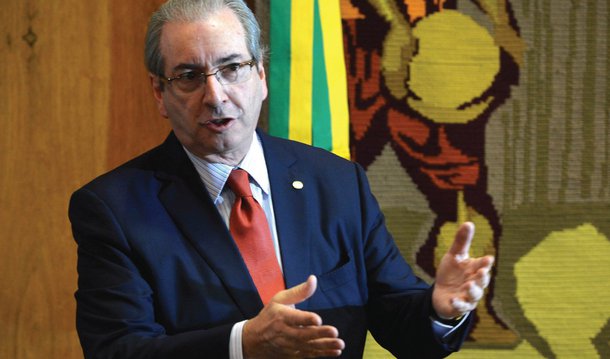 O relator do processo contra Eduardo Cunha, Marcos Rogério, estima que o plenário da Câmara receba o processo de cassação do presidente afastado da Câmara em 15 dias; se o atual presidente da Casa, Waldir Maranhão, não demorar a pautá-lo, Cunha pode ser cassado já no começo de julho