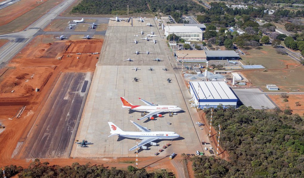 “Eu liguei pro vice Michel Temer e marquei com ele no aeroporto militar de Brasília, na sala vizinha à sala da Presidência. Em setembro, num início de noite”, relatou Sérgio Machado; “Ele chegando lá, conversei com ele. Ele falou da dificuldade que estava tendo acerca da campanha do Chalita. Eu disse que podia ajudá-lo em R$ 1,5 milhão, mas que depois eu informaria a ele a empresa. Telefonei depois a ele, informando que essa doação seria feita pelo Diretório Nacional através da empresa Queiroz Galvão”