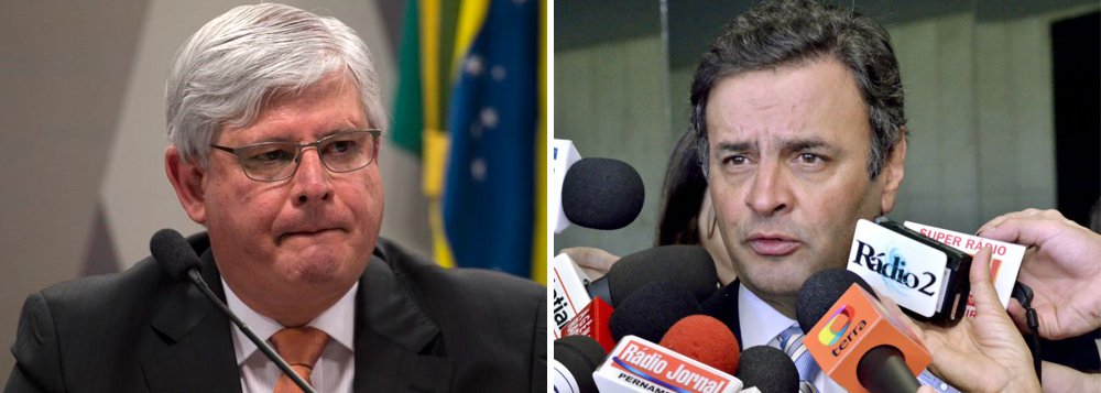 Em delação, o ex-senador Delcídio do Amaral afirma que Aécio Neves teria atrasado o envio de documentos do Banco Rural à CPI dos Correios para poder "apagar dados bancários comprometedores" e evitar que a apuração sobre fraudes na instituição levasse a nomes do PSDB; o procurador-geral da República, Rodrigo Janot, chegou a pedir uma ação de busca e apreensão no Senado, que foi abortada depois que a Casa garantiu que daria acesso irrestrito aos documentos