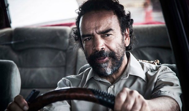 Raro exemplar do cinema peruano a estrear no Brasil, o drama político "A Passageira", de Salvador del Solar, remexe em fantasmas mal-sepultados da história recente daquele país