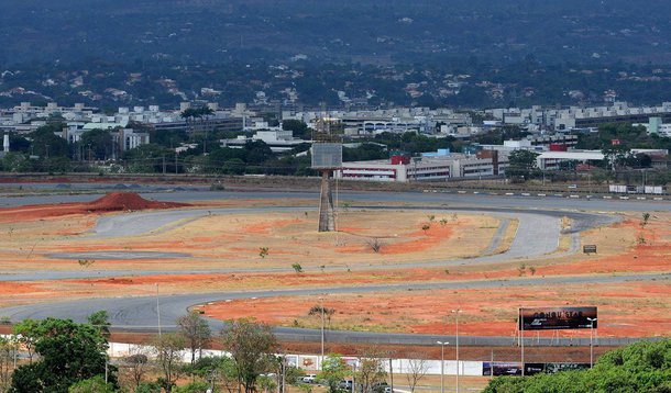 Governo do Distrito Federal (GDF) autorizou três propostas de parcerias público-privadas; foram publicadas no Diário Oficial do Distrito Federal autorizações para lançamento de edital de chamamento público de procedimento de manifestação de interesse (PMI) para o Complexo Esportivo e de Lazer do Guará e para o Parque da Cidade Dona Sarah Kubitschek; o Conselho Gestor de Parcerias Público-Privadas autorizou, ainda, a Agência de Desenvolvimento do Distrito Federal (Terracap) a comunicar a intenção de receber manifestações de interesse privado (MIP) para a administração do Autódromo Internacional Nelson Piquet