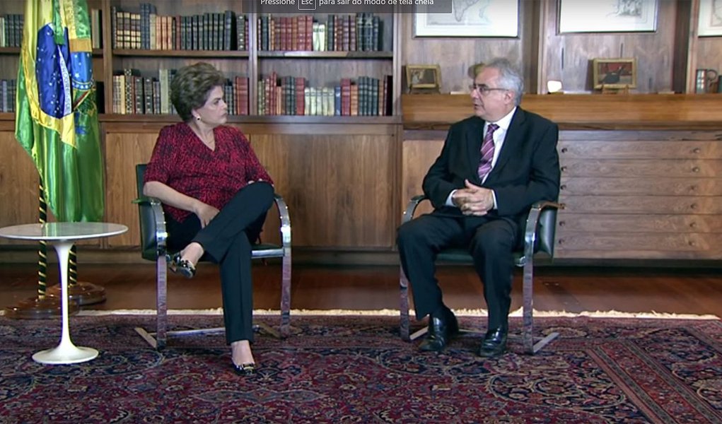 Em entrevista, presidente Dilma Rousseff afirma que o golpe desqualifica a soberania popular; ela alerta para o risco de ser adotar um semi-parlamentarismo ou, mesmo, a volta de eleições indiretas; explica que, num país de oligarquias como o nosso, o presidencialismo foi o regime das mudanças; diz que a consulta popular é a “única forma de lavar e enxaguar esta lambança que virou nosso sistema político”