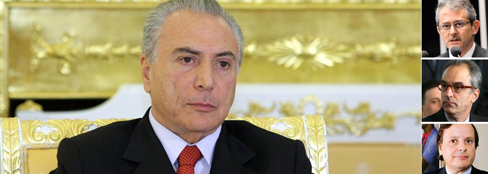 Primeiro, foi a Folha, de Otávio Frias Filho, que comprometeu sua credibilidade, ao tentar forçar a barra numa pesquisa para dizer que 50% dos brasileiros defendem a permanência de Temer no poder, quando o número real é de 16%; depois, o Globo, de João Roberto Marinho, teve que reconhecer, em editorial, que é o interino Michel Temer quem está promovendo uma das maiores farras fiscais da história do Brasil; por último, o Estado de S. Paulo, de Francisco Mesquita Neto, passou a defender o golpe contra a vontade da população, dizendo que "a maioria se equivoca"; sócios do impeachment sem crime de responsabilidade, ou seja, do golpe, os barões da imprensa familiar brasileira se distanciam cada vez mais do público